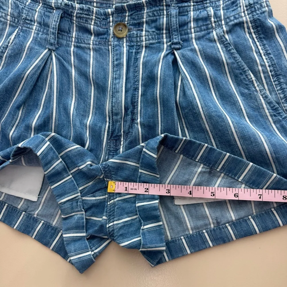 American Eagle Women’s High Rise Blue White Striped Denim Shorts Size 4 Small
